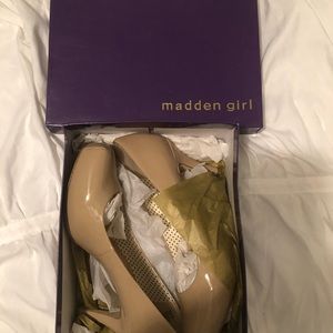 Madden Girl Pumps